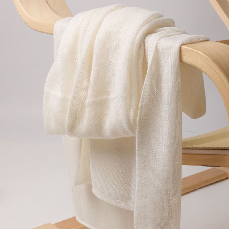 cashmere knitted scarf (2)